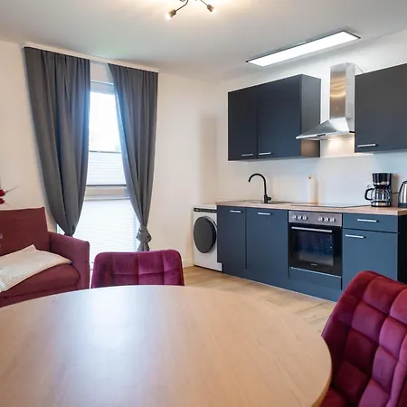 Moebliertes Wohnen - Nina *