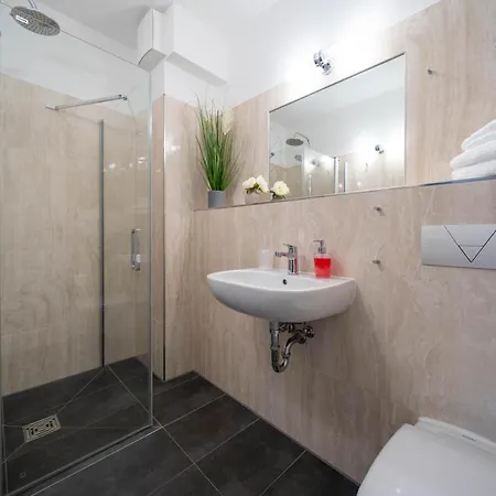 Moebliertes Wohnen - Nina * Rostock